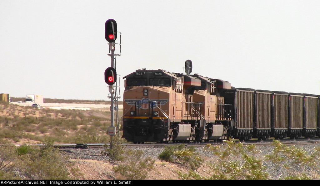 WB Unit Loaded Hooper Frt at Erie NV W-Pshr -2